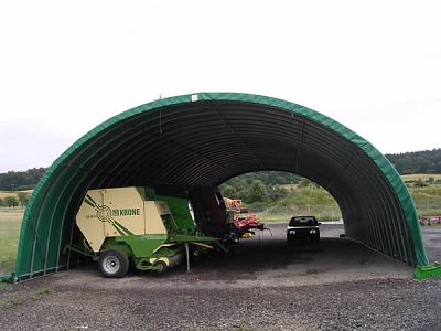 Unterstand für Geräte und Fahrzeuge